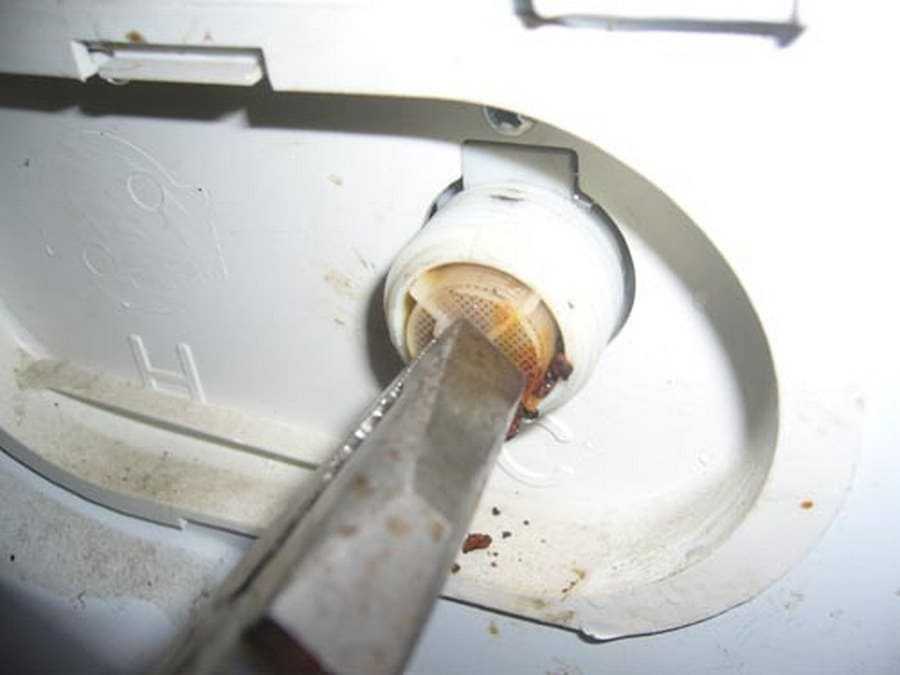 Сливной фильтр стиральной машины, чистка фильтра, как почистить шланг в машине индезит