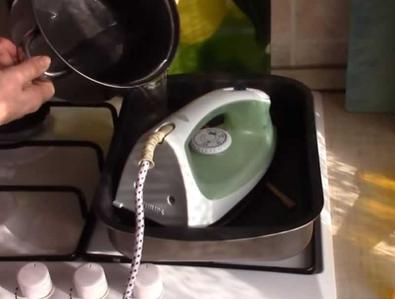 Как почистить утюг лимонной кислотой внутри и снаружи: простые решения в домашних условиях