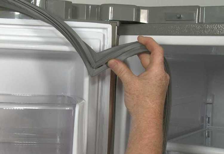 Восстановление резинового уплотнителя в холодильнике