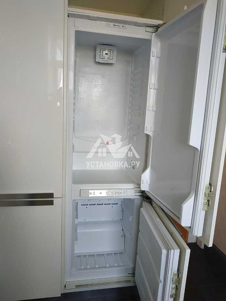 Шкаф для встроенного холодильника и обычного: все варианты обстановки для кухни