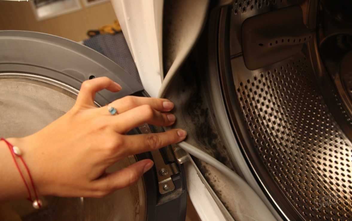 Как почистить резинку в стиральной машине: чем отмыть уплотнительную деталь, если она почернела от грязи или грибка
