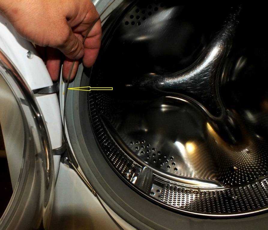 Косточка от лифчика попала в барабан стиральной машины: как найти и достать посторонний предмет