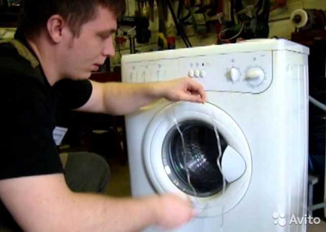 Как открыть стиральную машинку, если она заблокирована